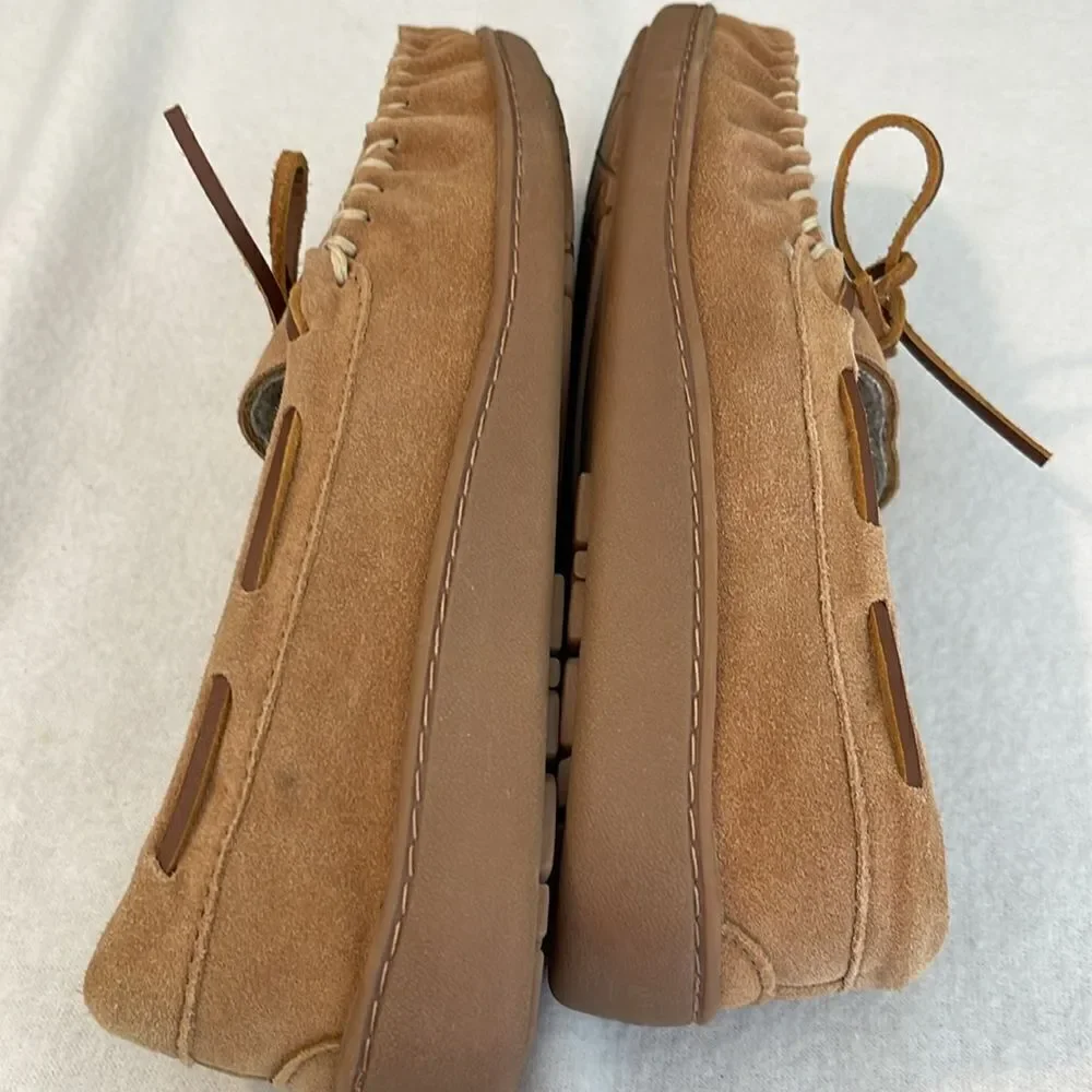 Men’s Minnetonka Pile Lined Hard Sole Mocassins
